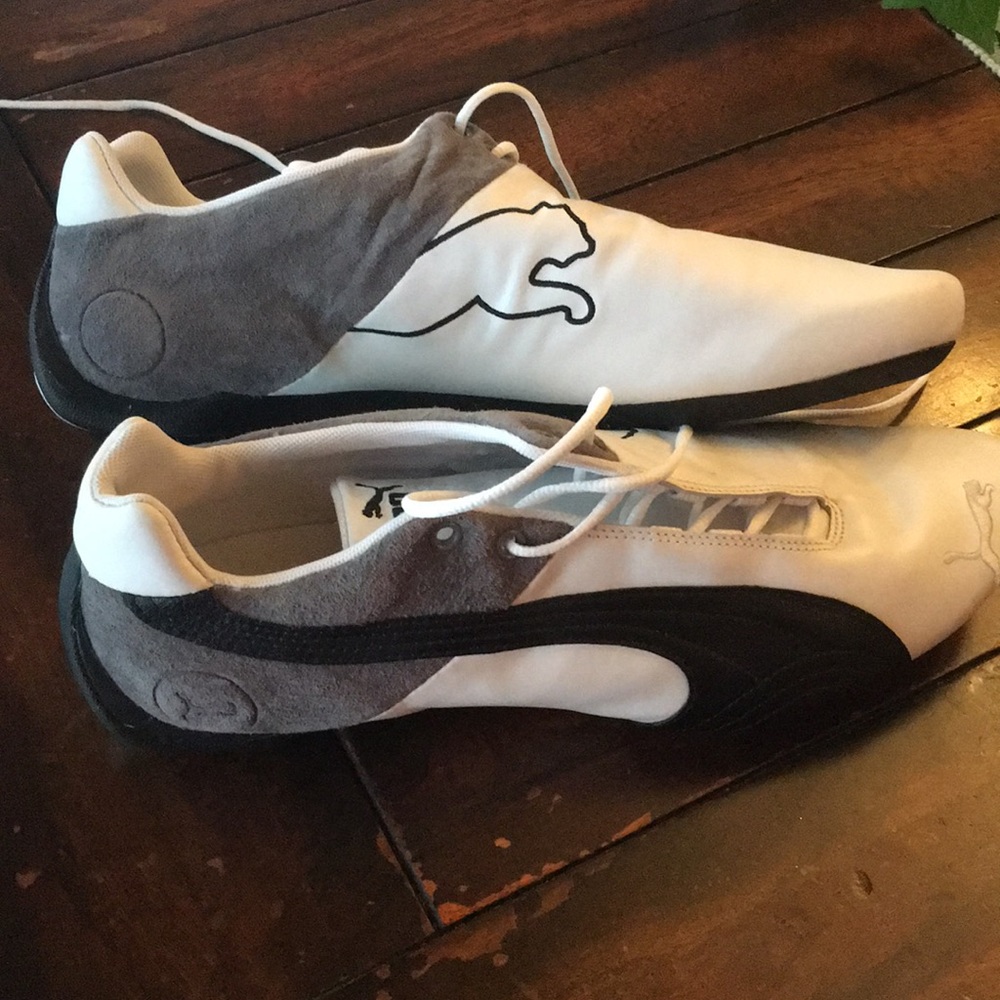 Men Never worn- Puma Sneakers